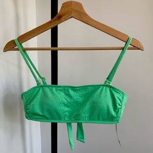 NWT California Waves Bikini Top 💦